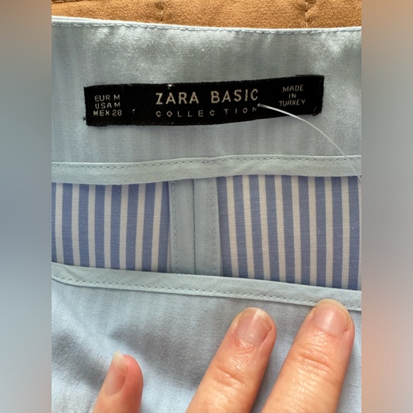 Zara skirt. Size medium. Blue and white. Worn once . So cute and tailored. - Picture 3 of 5